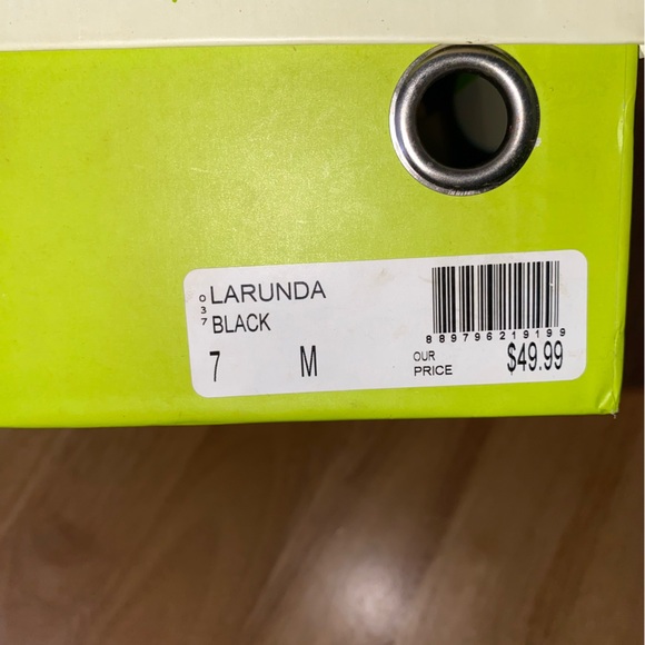 NWT PATRIZIA by Spring Steps Larunda Size 7 Black Wedges with Zipper Enclosures - Picture 3 of 10